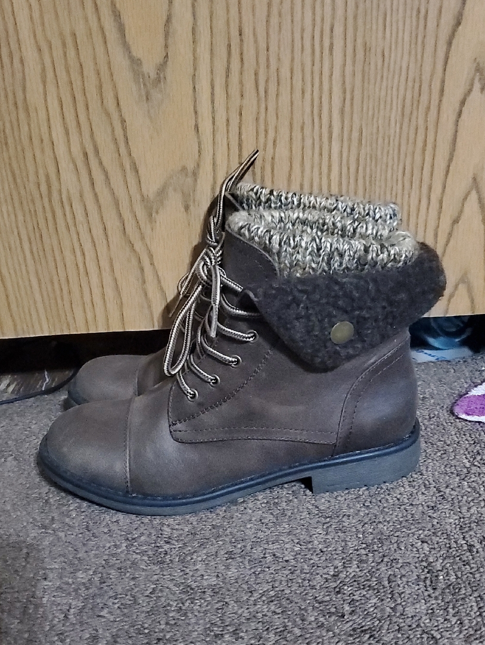 Cliffs by WHITE MOUNTAIN Gray-Brown Lace-Up Boots